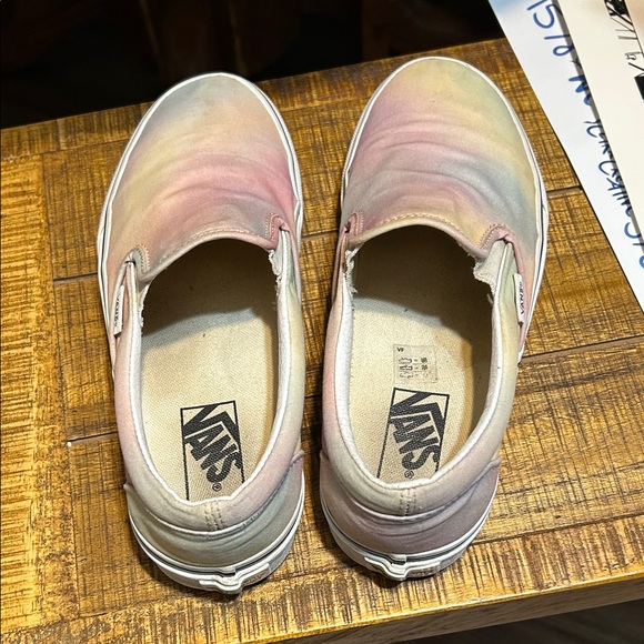 Vans “Aura Shift” tie dye Slip-Ons - Picture 5 of 7